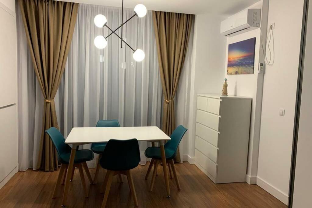 Andreve Apartment By Onix Blue Mamaia Nord, Baby Friendly, Private Parking Năvodari Extérieur photo
